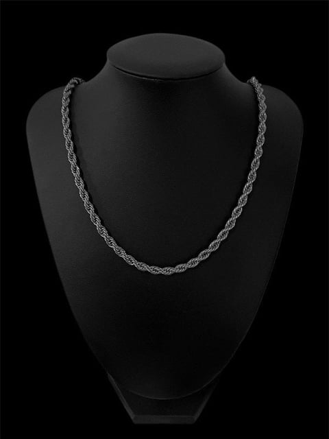Silver twisted chain necklace